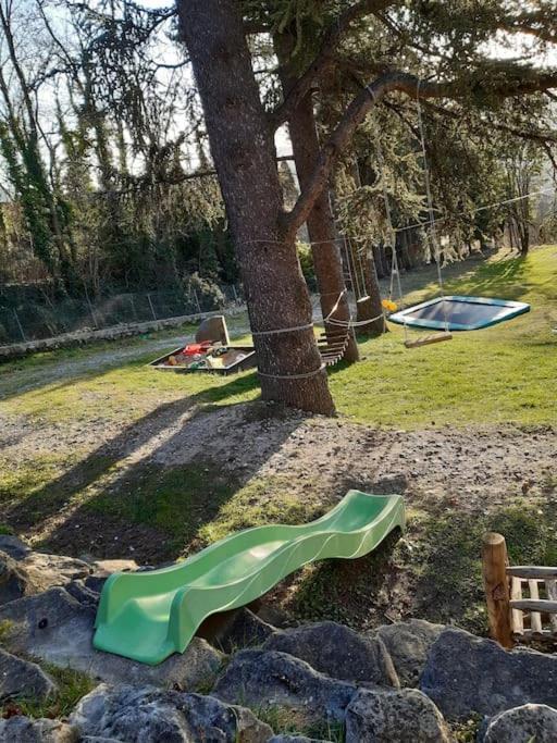 Micro Maison Bois / Tiny House Au Calme Crest Esterno foto