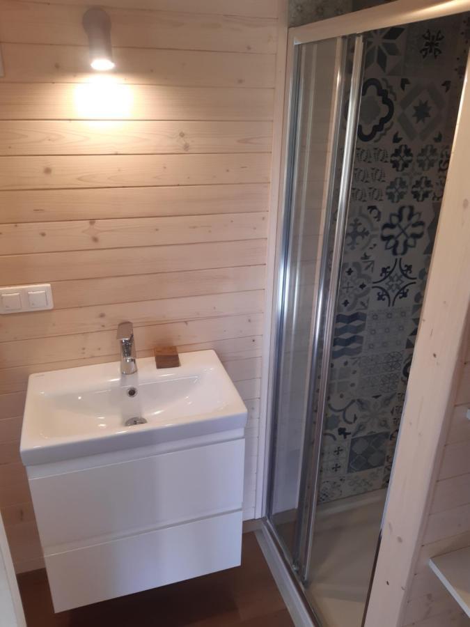 Micro Maison Bois / Tiny House Au Calme Crest Esterno foto